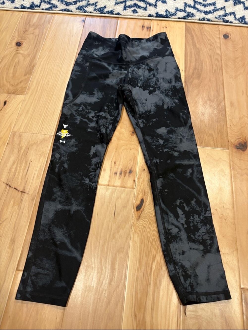 Project Rock HeatGear® Black Adam Small